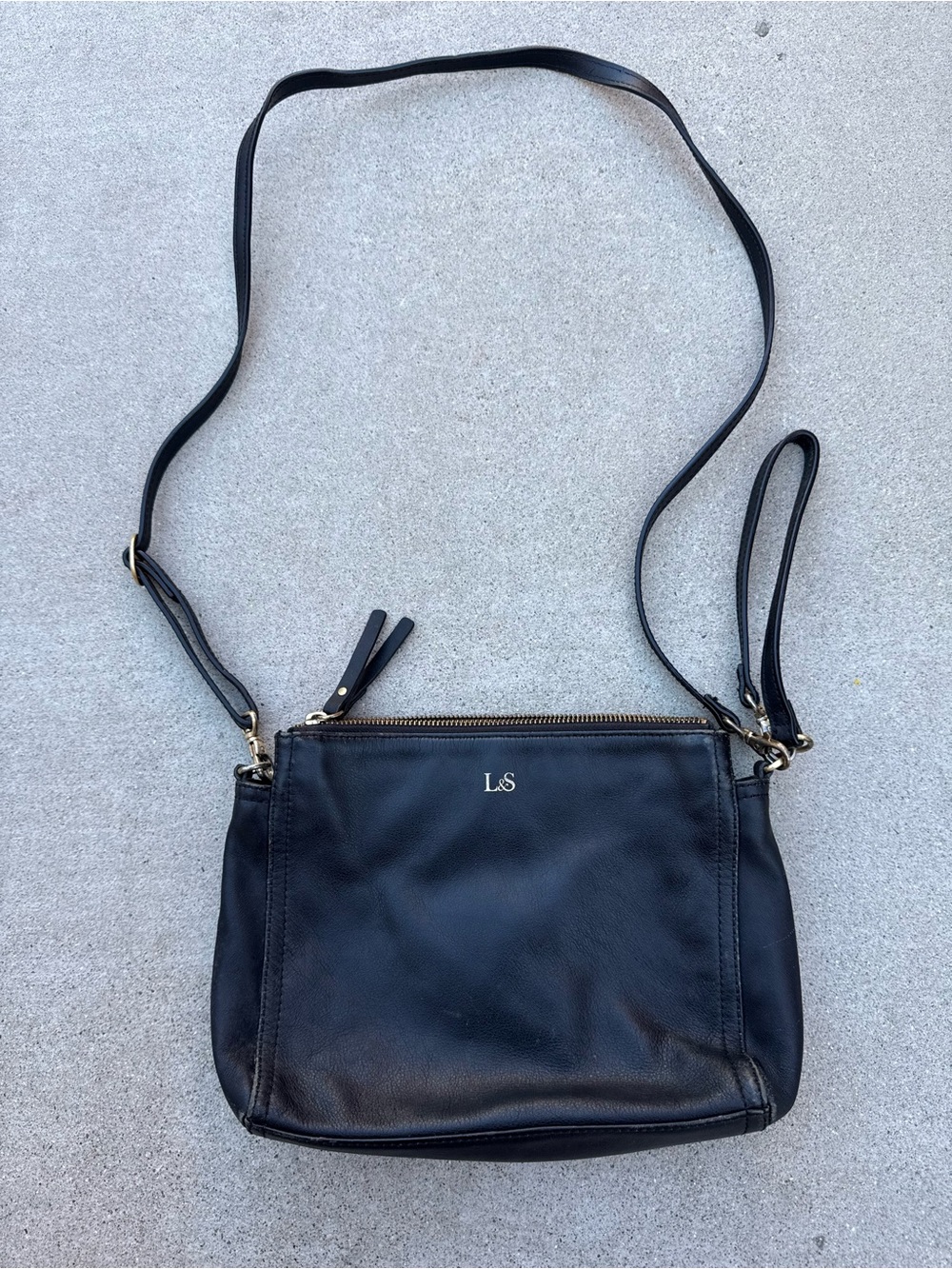 Lo & Sons Black Leather Convertible Crossbody Travel Purse Multi-Pocket